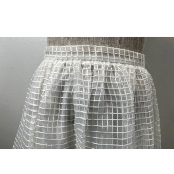 BNWOT ELIZABETH AND JAMES WHITE SHEER A-LINE SKIRT 2 - Picture 2 of 5